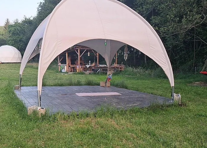Forest Glamping